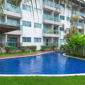 https://porto-plaza-flat-ap-403.portodegalinhashotels.com
